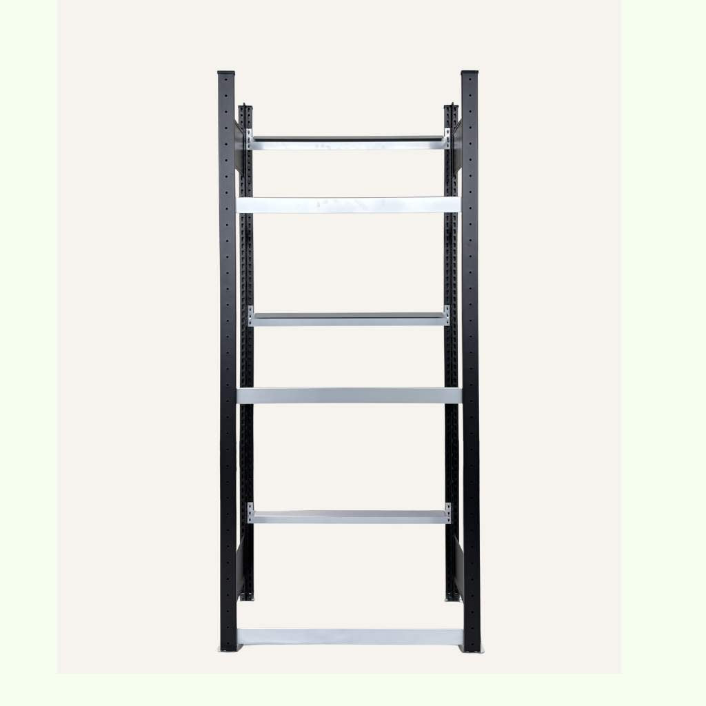 Schwarzes Getränkekistenregal PALO für 6 Kästen freigestellt auf hellem Hintergrund