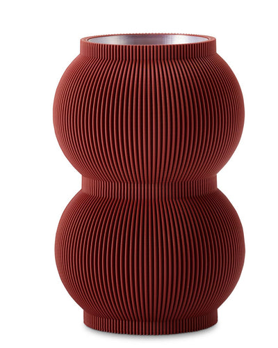 Freigestellte Designvase SHAPE in Lehmrot mit strukturierter Oberfläche