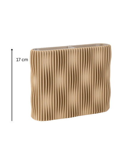 Freigestellte Designvase TWIST in Beige mit strukturierter Oberfläche mit Abmessung