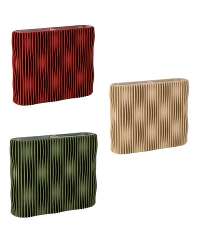 Designvase TWIST in den Farben Lehmrot, Beige und Moosgrün als Freisteller